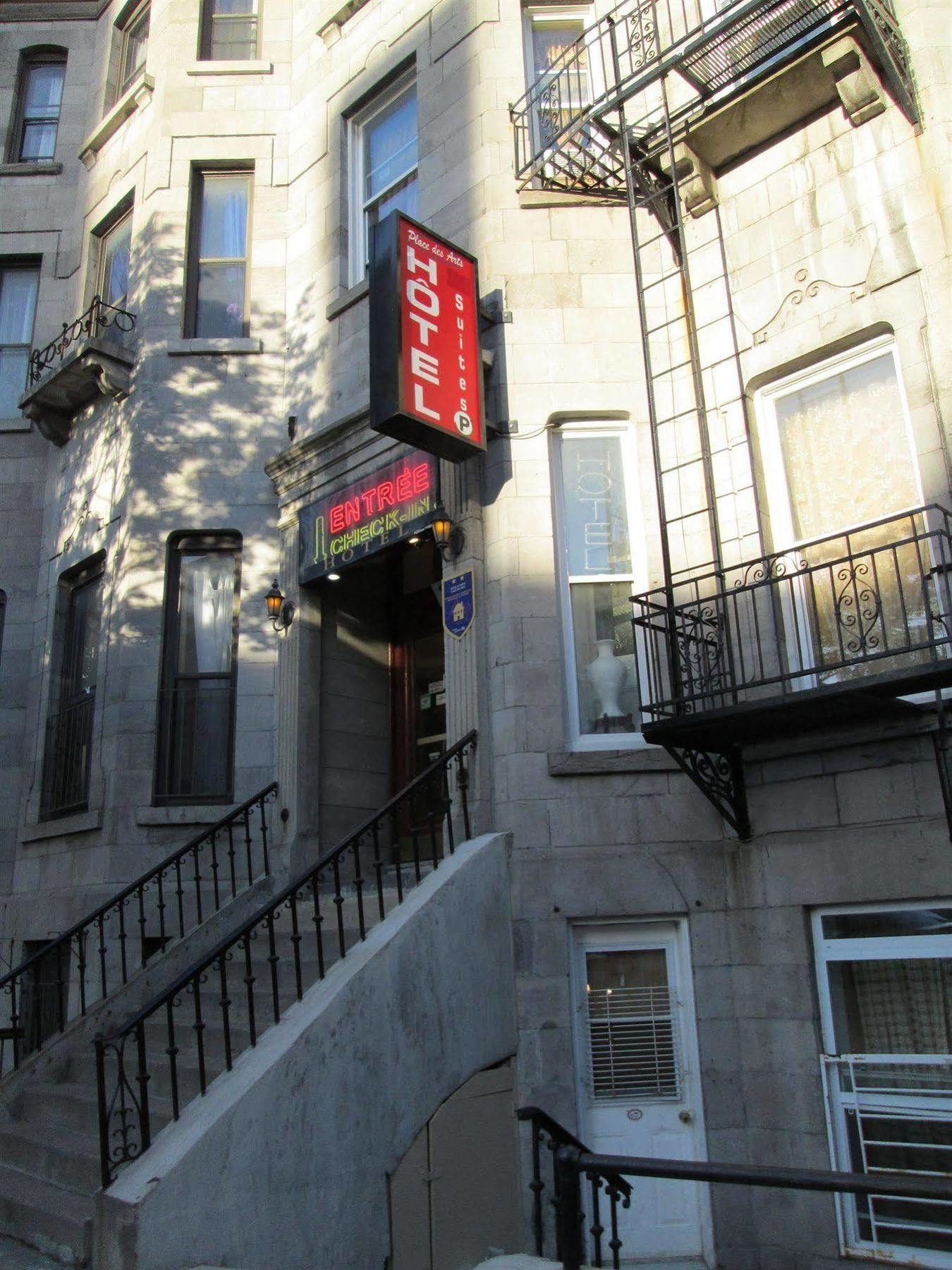 Hotel & Suites Place Des Arts Montreal Exterior foto